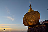 Myanmar - Kyaikhtiyo Pagoda, the Golden Rock 